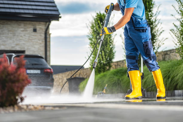 Why Choose Our Certified Pressure Washing Experts for Your Project Needs in Cicero, IL?